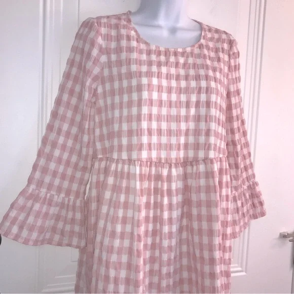 UO Exclusive pink & white textured checked bell ls babydoll dress size XS in EUC - Picture 6 of 16